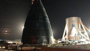 Elon Musk hé lộ giá một chuyến đi sao Hỏa là 500.000 USD, miễn phí chiều về