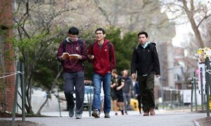 Hàng nghìn sinh viên Trung Quốc bị đuổi khỏi trường đại học Mỹ