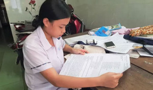 Bộ đề thi đặc biệt dành cho một thí sinh bị bệnh về mắt