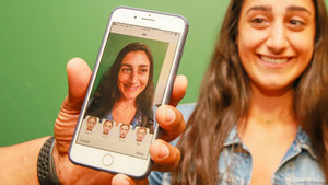 Bác sỹ lật mặt trò bịp tuổi già trên FaceApp