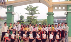 Lớp học 100% học sinh dân tộc đạt 21,5 điểm khối C trở lên