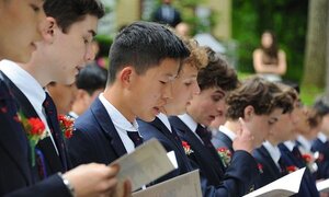 Vì sao giới nhà giàu châu Á đổ tiền cho con sang Mỹ du học?