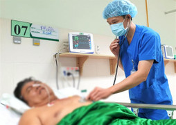 Nghe tiếng gọi lúc đang ngủ, người đàn ông đột ngột chết lâm sàng