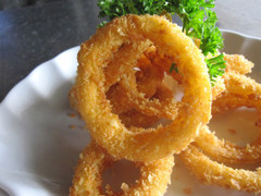 Dấu hiệu mắc sỏi thận 'rõ như ban ngày', đến viện ngay kẻo muộn