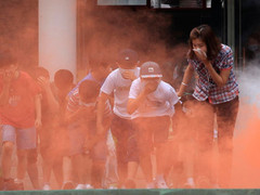 Kỹ năng chống chọi với thảm họa, bão lũ để tự cứu lấy mình của trẻ em Nhật