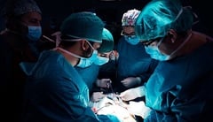 Bệnh viện Mỹ ghép thận nhầm cho bệnh nhân trùng tên tuổi