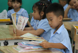 'Phá sản' soạn bộ SGK từ nguồn vay: Bộ GD&ÐT dùng 16 triệu USD làm gì?