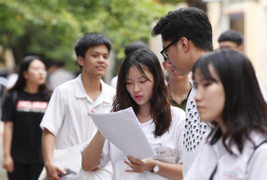 Học sinh dựa vào đề minh họa 2019 để ôn tập thi THPT quốc gia