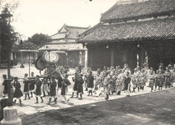 Tục lì xì năm mới của vua chúa ngày xưa