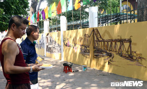 Ảnh: Hà Nội xưa cổ kính trên phố bích họa Phan Đình Phùng