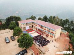 Ảnh: Trường bán trú Mù Cang Chải rực rỡ trong nắng sớm giữa đại ngàn