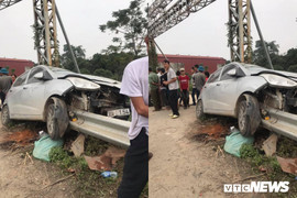 Thanh hộ lan tôn xuyên dọc thân ô tô con, tài xế may mắn thoát chết