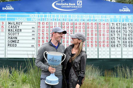 Rory McIlroy bứt phá ngoạn mục, vô địch Deutsche Bank Championships