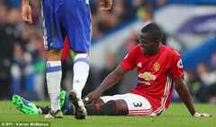 Thảm bại trước Chelsea, Man Utd thiệt đơn thiệt kép