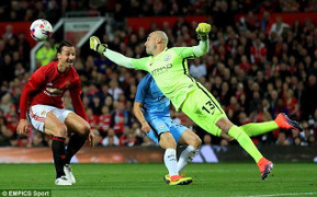 Coi thường cúp Liên đoàn, Man City trả giá đắt