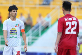 Từ sự mờ nhạt của Công Phượng đến màn toả sáng của Quang Hải: Tiếc hơn là trách