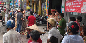 Người đàn ông đi xe máy tông vào cột điện chết tại chỗ ở TP.HCM