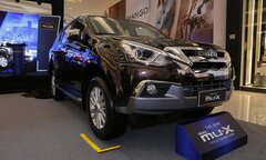 Ra mắt SUV rẻ nhất Việt Nam: Isuzu mu-X 2018