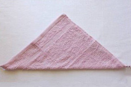 Mất 3 phút để 'hô biến' khăn mặt thành thỏ bông cho bé chơi Trung thu