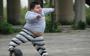 Bất ngờ: Nhà bẩn là nguyên nhân khiến trẻ béo phì?