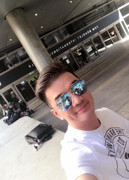 Đàm Vĩnh Hưng tất bật chạy show, Hồ Ngọc Hà nghỉ dưỡng cùng Kim Lý dịp nghỉ lễ