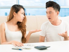 Vợ tức giận vì chồng xin thêm 500 nghìn đồng đưa mẹ góp giỗ