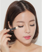 Mẹo trang điểm đi đám cưới giúp bạn lung linh 'vượt mặt' cả cô dâu