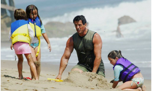 Cảnh các ông bố chăm con cực 'ngọt' khiến chị em nào cũng ao ước