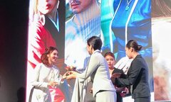 Hóa thân trong Cô Ba Sài Gòn, Ninh Dương Lan Ngọc đoạt giải 'Gương mặt châu Á' tại Liên hoan phim Busan