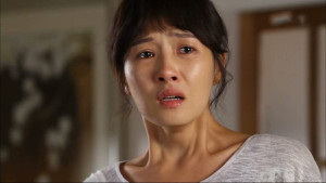 Cô gái 9X ly hôn vì nhà chồng quá keo kiệt, tiếc từng giọt nước mắm