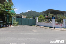 Xây dựng resort, chiếm luôn đường giao thông làm nơi thi công