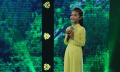 Mẹ thần tượng nhí phải rửa bát thuê để có tiền cho con thi hát