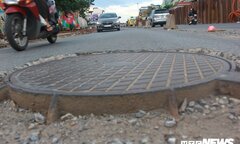 Bẫy chết người giữa phố, dân Thủ đô lạng lách, đánh võng về nhà