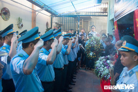 Ảnh: Xúc động lễ viếng phi công Khuất Mạnh Trí tại quê nhà Sơn Tây