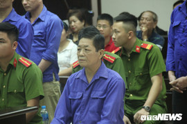 Xét xử nhóm bảo kê chợ Long Biên: Hưng 'kính' bị đề nghị đến 5 năm tù giam