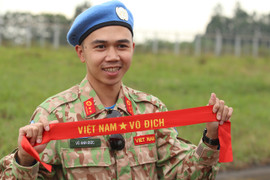 Trung úy dự đoán Việt Nam thắng Thái Lan 2-0 trước khi lên đường sang Nam Sudan