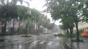 Nắng nóng trên diện rộng toàn miền Bắc, cao nhất 38 độ C