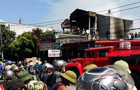 Cháy nhà làm vàng mã, hai cháu bé chết thảm