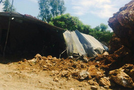 Sạt lở núi trong đêm ở Hải Phòng, một lán trại bị vùi lấp