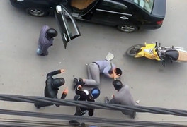 Truy tìm nhóm côn đồ đất Cảng đánh người dã man trên phố Hải Phòng