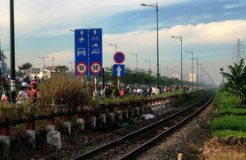 Người phụ nữ lao vào tàu hỏa tự tử ở Hải Dương