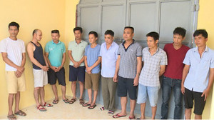 Đột kích sới bạc 'khủng' lúc nửa đêm, thu giữ gần 160 triệu đồng