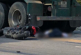 Va chạm với xe đầu kéo, hai nữ sinh ở Thái Bình thương vong