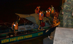Chìm tàu hàng, 7 thuyền viên trôi dạt trên biển Hải Phòng trong đêm