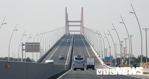 Cầu Bạch Đằng 7.300 tỷ đồng vừa thông xe đã lún võng: Quảng Ninh báo cáo Bộ GTVT thế nào?