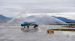 Vietnam Airlines khai trương đường bay TP.HCM - Vân Đồn
