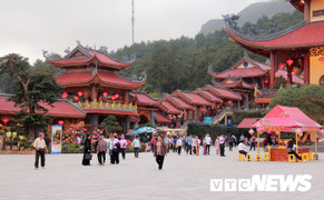 Chủ tịch TP Uông Bí: Chùa Ba Vàng đã dừng việc 'thỉnh vong, cúng oan gia trái chủ'