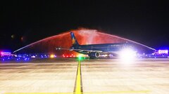 Sân bay Quốc tế Vân Đồn đón chuyến bay đầu tiên từ Hàn Quốc