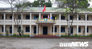 Gần 600 học sinh THPT ở Quảng Ninh nghỉ học phản đối chuyển trường: UBND tỉnh tổ chức đối thoại