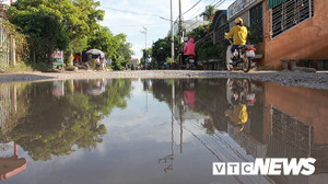 Ảnh: Cận cảnh tuyến đường biến thành đầm lầy, 'bẫy' người đi đường nhiều năm ở Hải Phòng